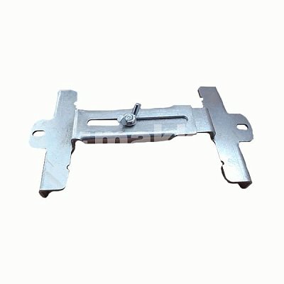 Планка крепежная для аккумуляторной батареи универсальная с регулировочным болтом