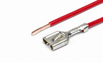 Контакт гнездовой серии 6,3 мм (с фиксацией) обжатый с проводом 1,0 мм²