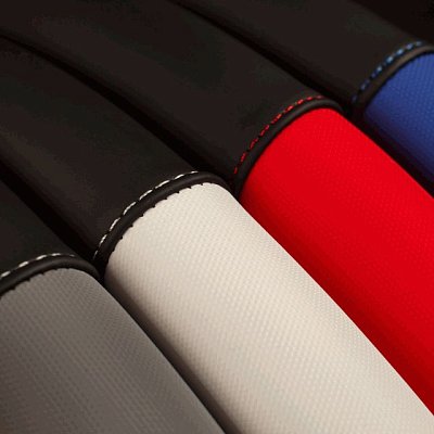 Оплетка  софттач черн/красная Autoprofi вставка из нубука 20шт/уп AP-2022 BK/RD (M) "В"