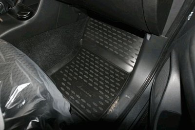 Коврики салона Novline модель MITSUBISHI Outlander 2012-2015, 2015+ 2 WD черный 3D (к-т4 шт)