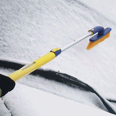 Щетка для снега телескопическая с поворотной головкой Goodyear 91-130 см WB-07
