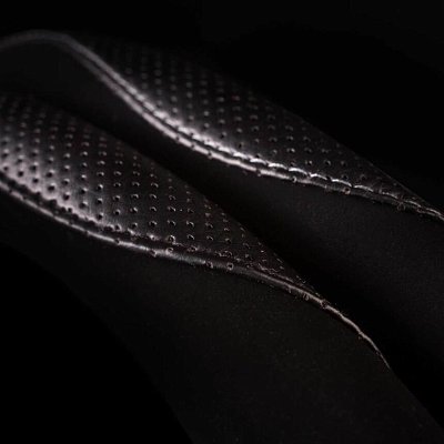 Оплетка  экокожа черная Autoprofi Car Performance вставки из замши 25шт/уп CP-2032 BK/BK (M)