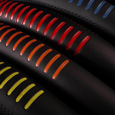 Оплетка  экокожа черно-красная вставка под перфорацию р-р M Car Performance 25шт/уп CP-2033 BK/RD(M)