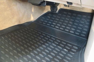 Коврики салона Novline модель TOYOTA Land Cruiser100 1998-2007 черный (к-т 3шт) NLC.48.06.210k