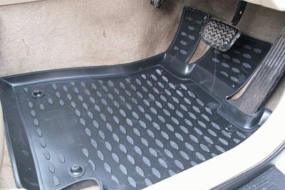 Коврики салона Novline модель TOYOTA Mark 2 GX110 2000-2004 П.Р. черный (к-т 4 шт) NLC.48.24.210