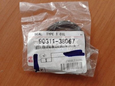 Сальник распредвала Toyota 3-5S-FE,1UZ-FE 90311-38067 OEM