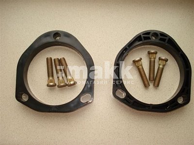 Проставка опоры передней стойки  к-т 2шт. Пластик 20мм NISSAN A32, A33, U30, P12, N30, C24, J31, V10